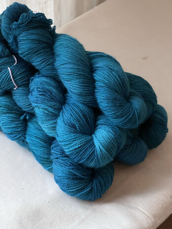 Julija verft single merino ides